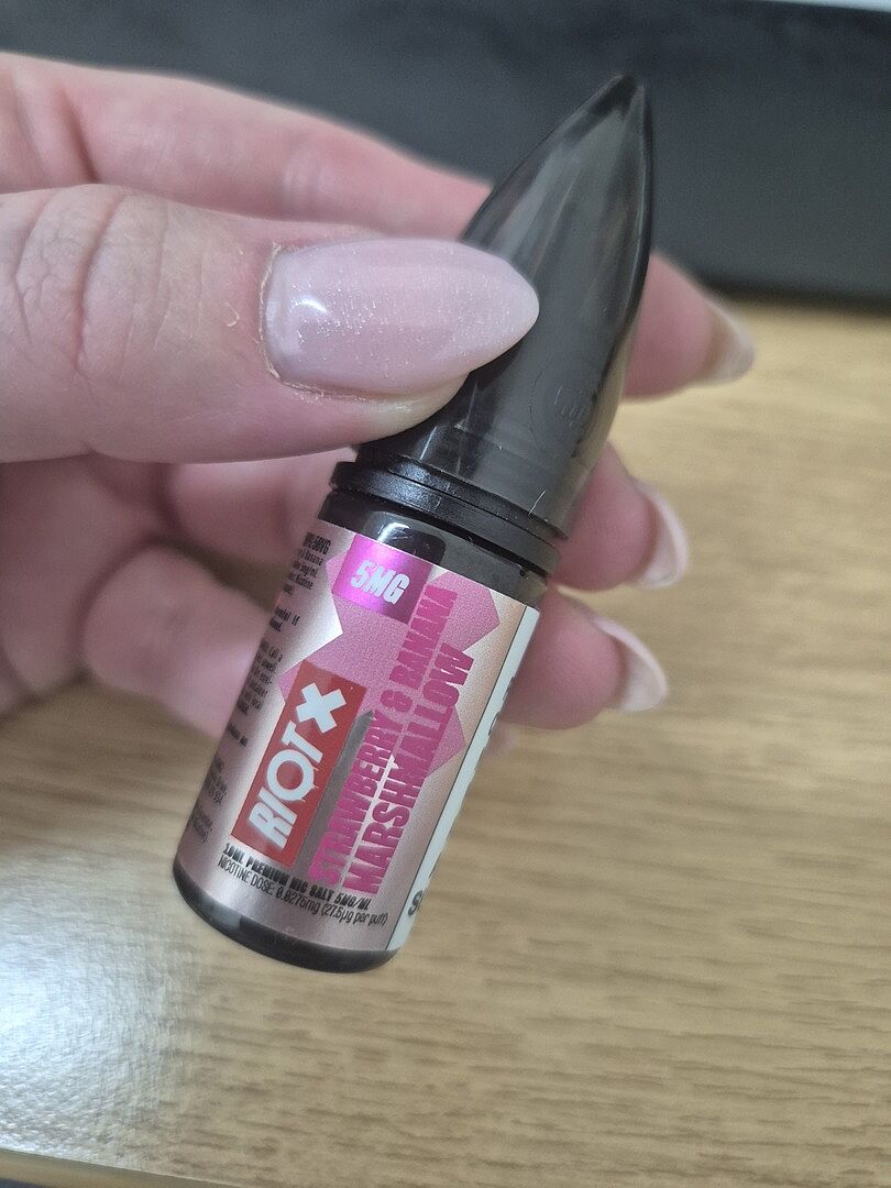 Riot Squad Riot X Strawberry Banana Marshmallow Liquid 10ml 10mg 50/50