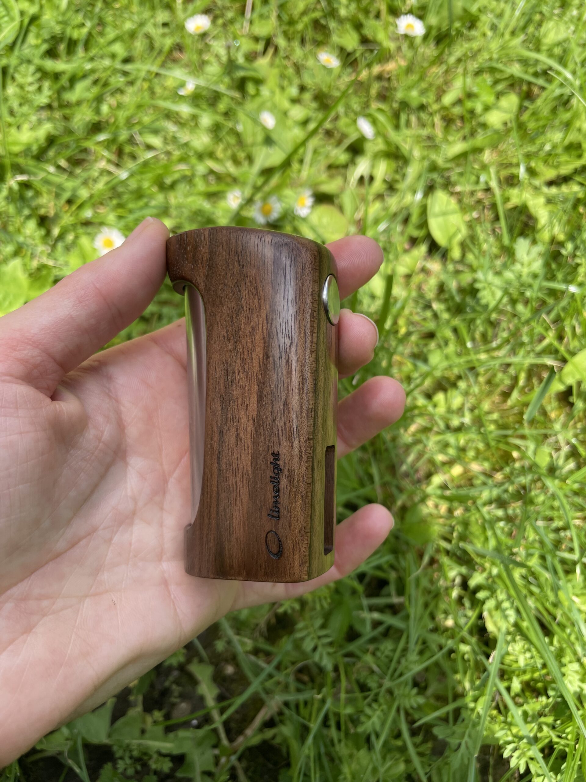 Limelight Freehand M Akkuträger Walnut Wood DNA60C poliert